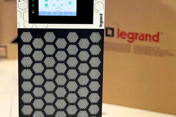 UPS Legrand HPI 33 EVO 40KVA – Giải pháp nguồn điện dự phòng tin cậy cho doanh nghiệp
